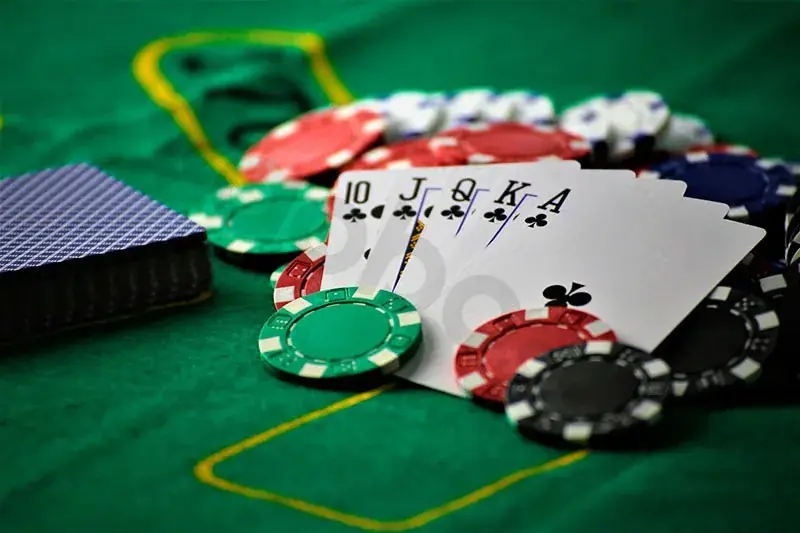 Spela poker hos Mountgold casino